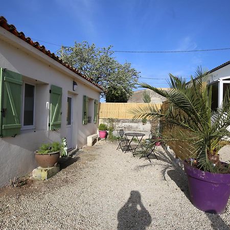 Le Domaine Nature Villa Saint-Germain-de-Lusignan Room photo